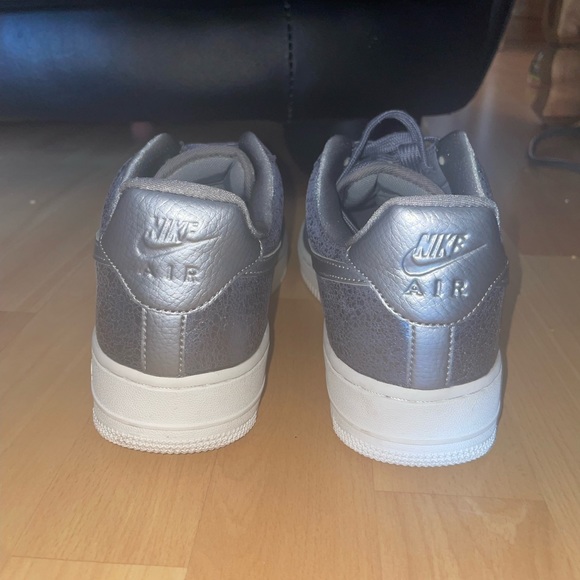 Nike Air Force Ones - Picture 3 of 4